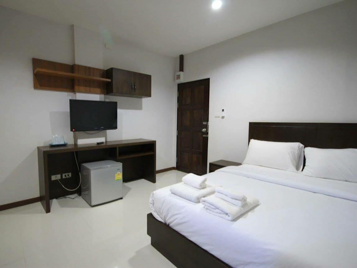 Siriwat Apartment チエンマイ エクステリア 写真