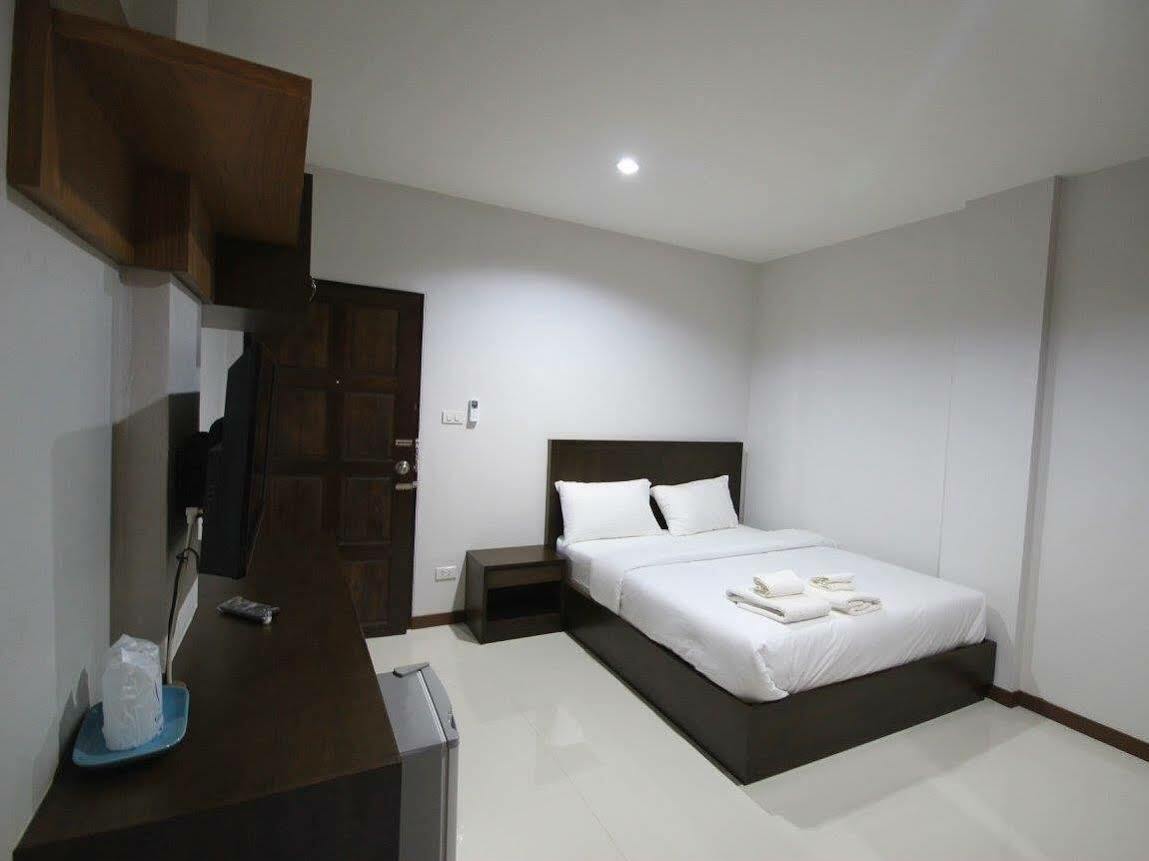 Siriwat Apartment チエンマイ エクステリア 写真