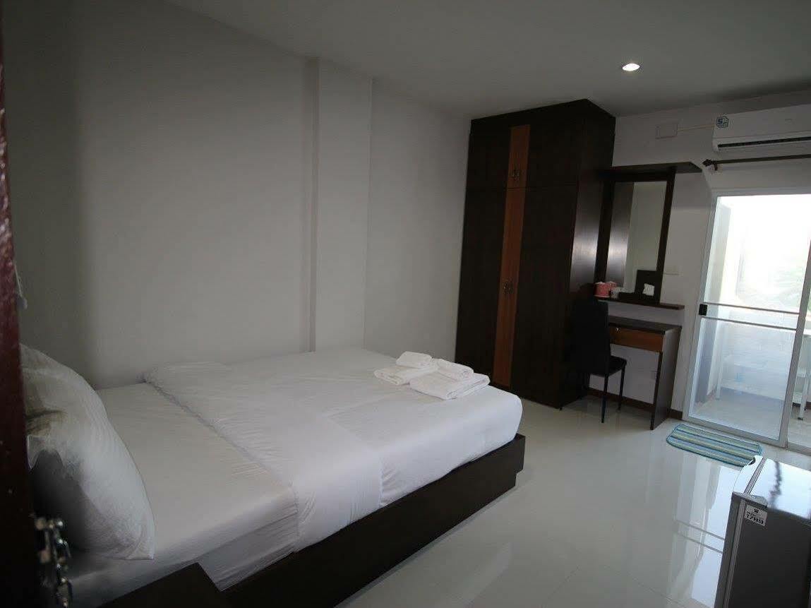 Siriwat Apartment チエンマイ エクステリア 写真
